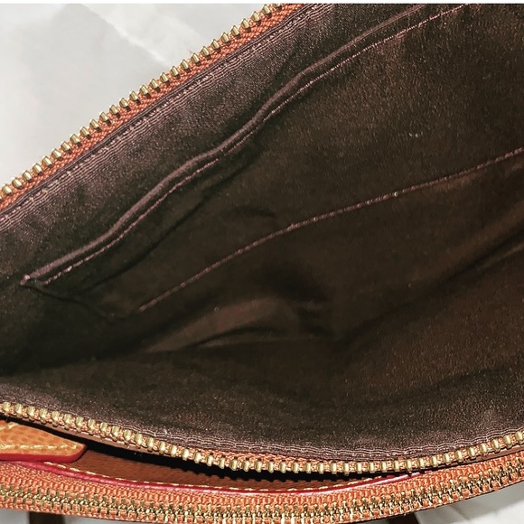 Monogram coach crossbody - Picture 4 of 10